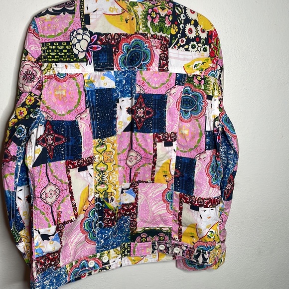 Serengeti Light Weight patchwork lady print jean jacket style shacket, size L - Picture 3 of 10